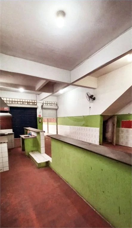 Aluga-se Salão Comercial de 150 m² no Jabaquara — Excelente Oportunidade!