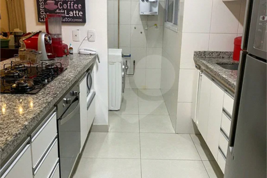 Apartamento à venda com 2 quartos, sendo 1 suíte,  em Riviera de São Lourenço, Bertioga, SP