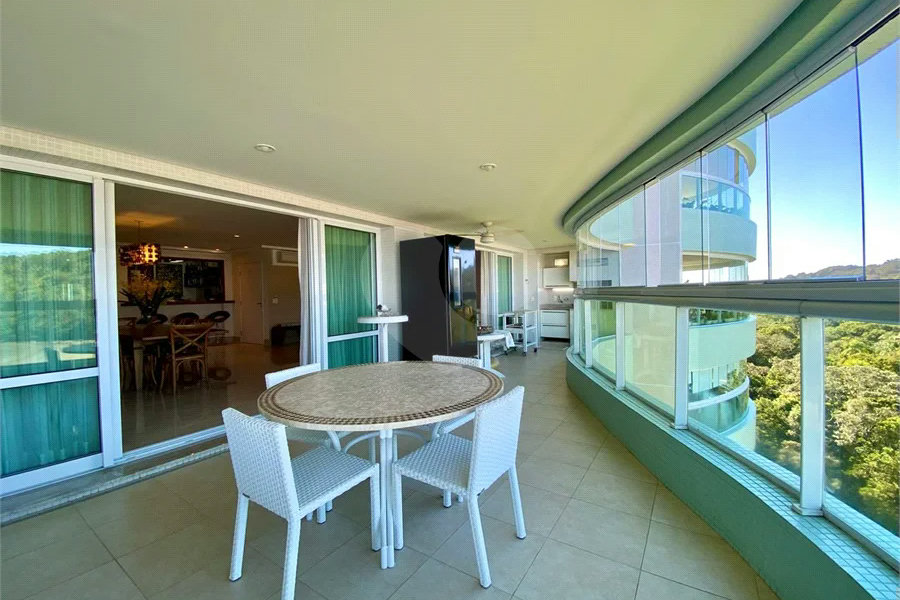Apartamento à venda com 4 suítes em Riviera de São Lourenço, Bertioga, SP