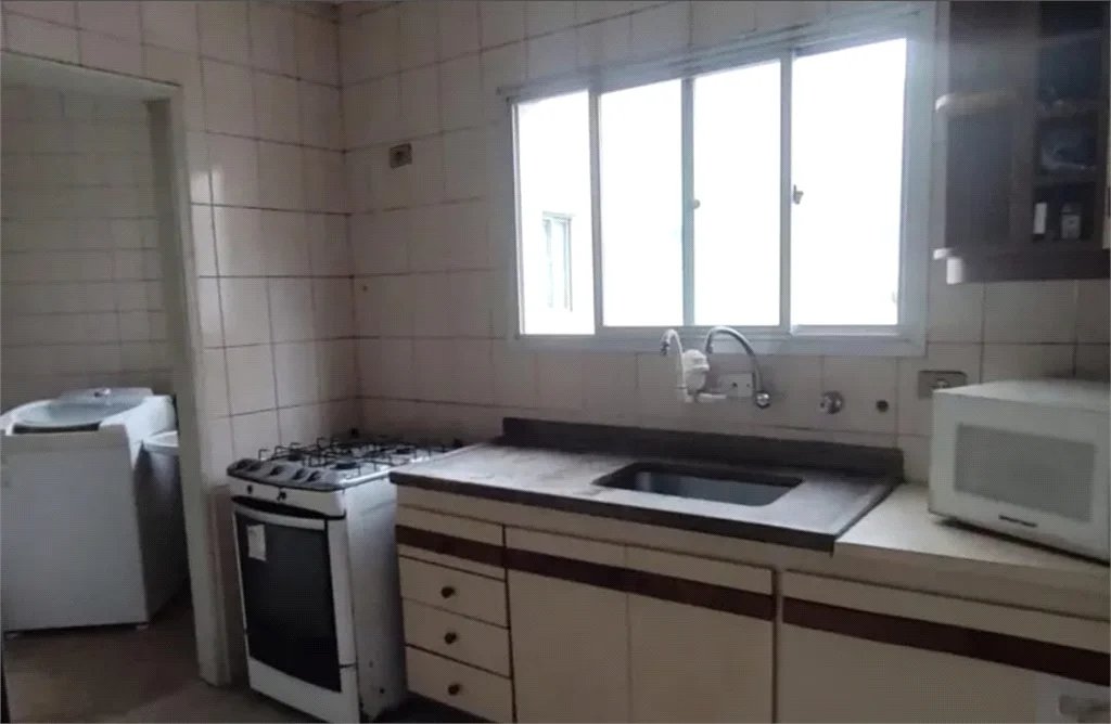 Apartamento espaçoso e bem iluminado na Vila Indiana – 75 m²