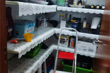 Sobrado a venda no Condomínio Village Damha II