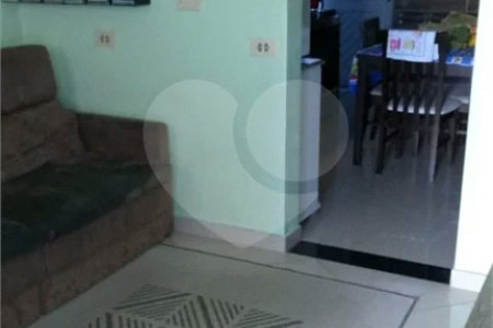 Sobrado com 212m² , 3 dormitórios , 2 vagas , à venda em Santo André.