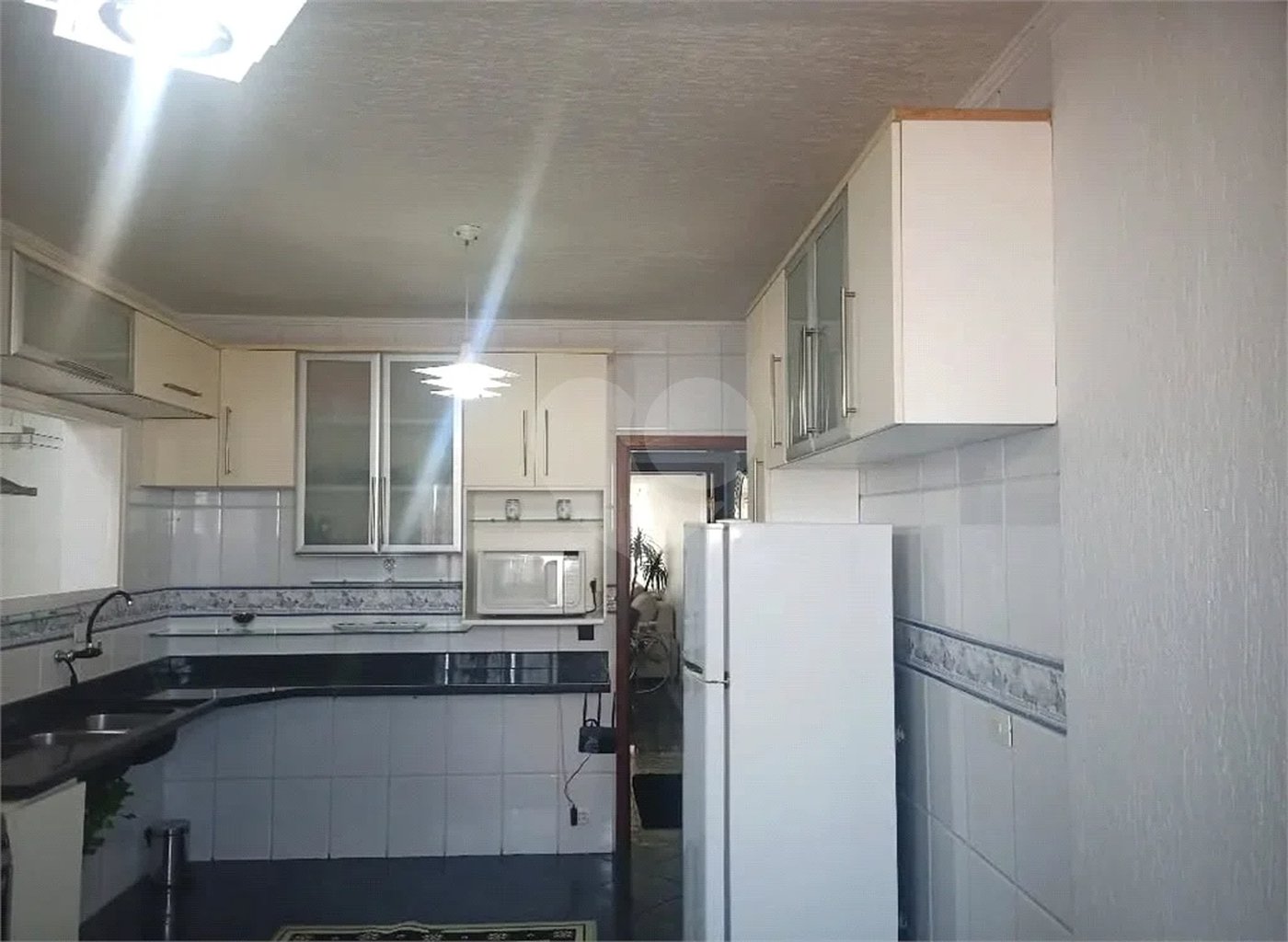 Sobrado de 242 m² com 3 Suítes e 4 Vagas de Garagem no Ipiranga