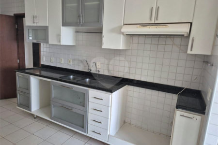 Apartamento de Alto Padrão no Edifício Taiamã – Centro da Cidade