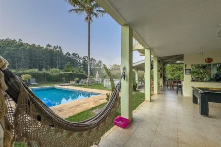 Casa Térrea à venda com 5 suítes no condomínio Monte Acropole, Valinhos - SP