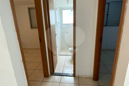 Apartamento no Condomínio Mont Everest .