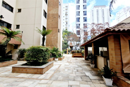 Apartamento à venda com 4 quartos, sendo 2 suítes, em Brooklin, São Paulo, SP