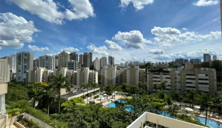 Apartamento à venda com 3 quartos, sendo 2 suítes,  em Panamby, São Paulo, SP