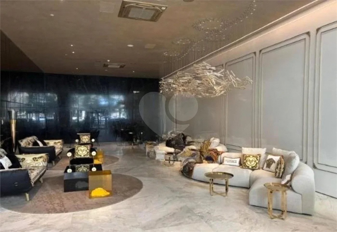 Studio Mobiliado em Moema | 29m² Pronto para Morar ou Investir