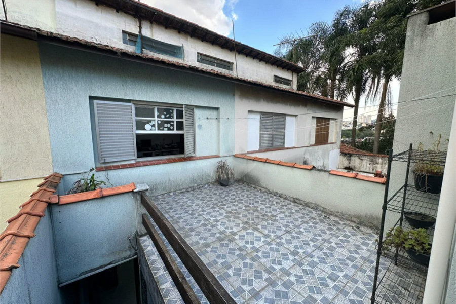 Sobrado à venda com 3 dormitórios próximo ao Shopping Interlagos