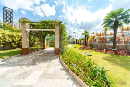 Apartamento na Mooca 3 suítes 108m² com 2 vagas, repleto de área de lazer.
