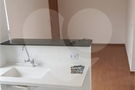 Apartamento no Condomínio Monte Athos.