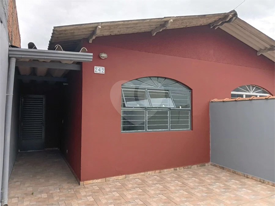 Casa com 2 dormitórios para alugar, 90 m²- Jardim Villaça - São Roque/SP