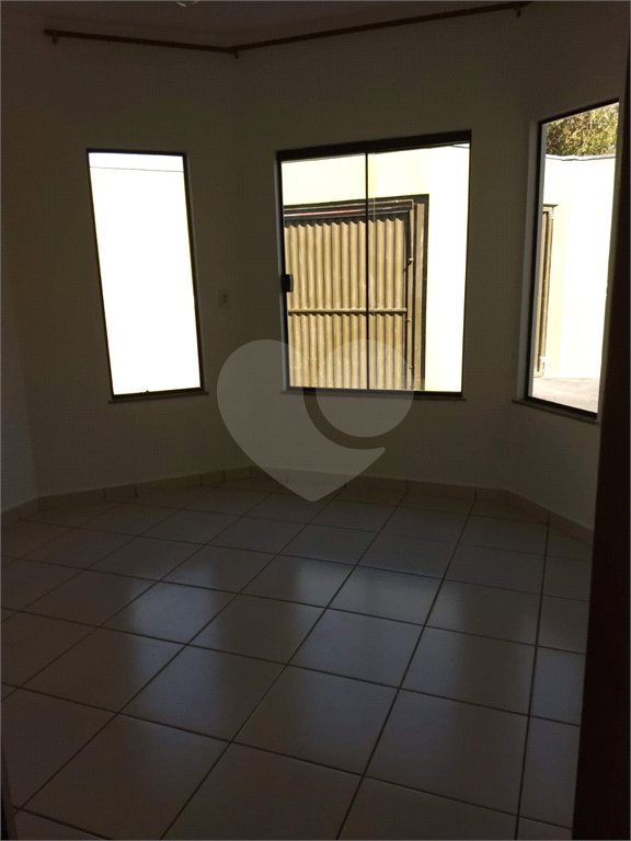 Casas térreas- Pq. Residencial Maria Stella Fagá.