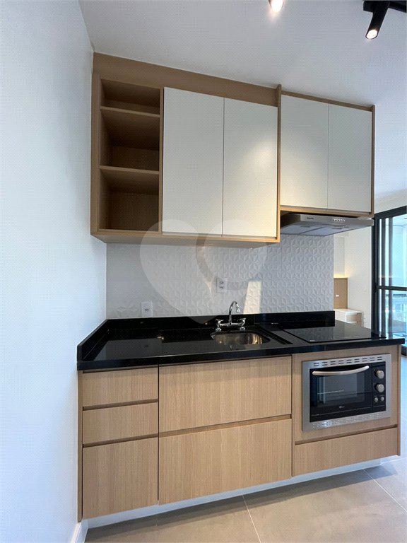Studio locado á venda perto do metrô no Campo Belo, São Paulo - SP