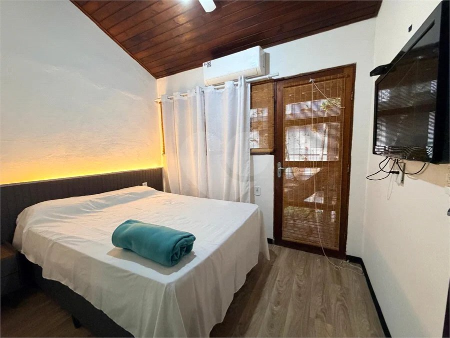 Casa à venda com 2 quartos, sendo 1 suíte, em Geribá, Armação dos Búzios, RJ