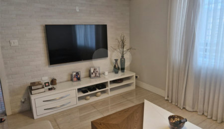 Casa à venda com 3 quartos, sendo 1 suíte,  em Vila Deodoro, São Paulo, SP
