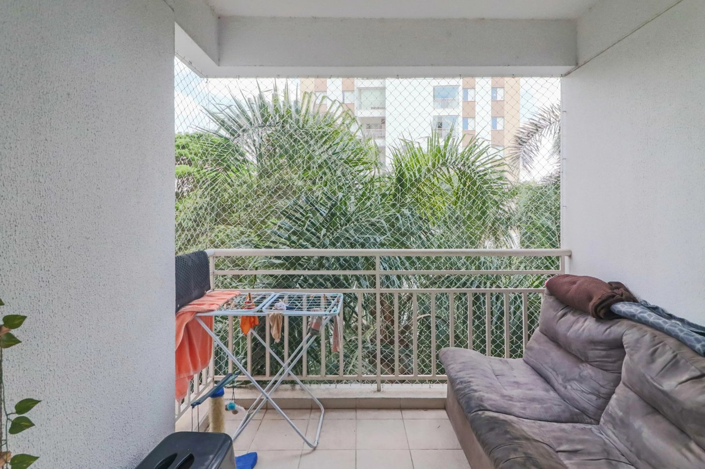 Apartamento à venda com 3 quartos, sendo 1 suíte,  em Jardim Esmeralda, São Paulo, SP