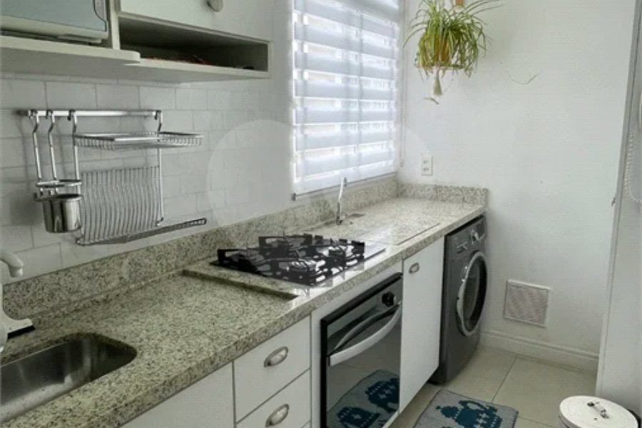 Apartamento a Venda com 2 Dormitórios Jaraguá / SP