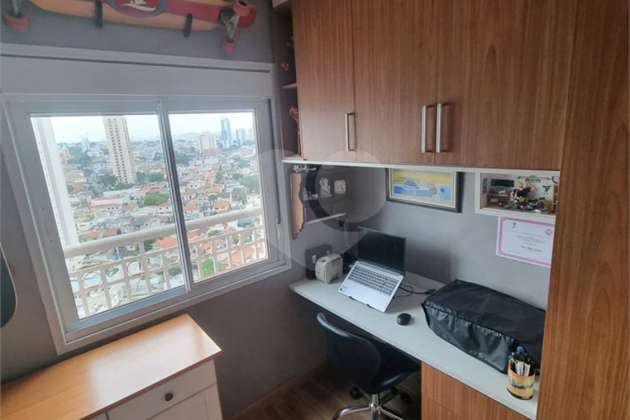 Apartamento em cobertura na Vila Prudente com 2 dormitórios, 1 suíte, 2 sacadas e hidromassagem.