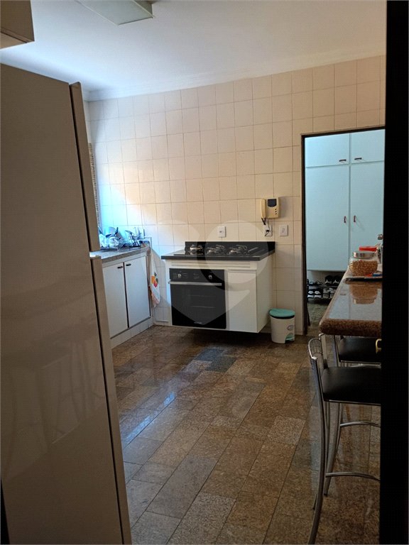 Sobrado com 3 quartos à venda com área gourmet completa e 5 vagas de garagem – Santa Marta - São Carlos/SP