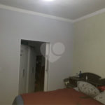 Casa com 260m² , 3 pavimentos , 6 dormitórios , 1 suíte , 3 vagas , a venda no Itaim Paulista.