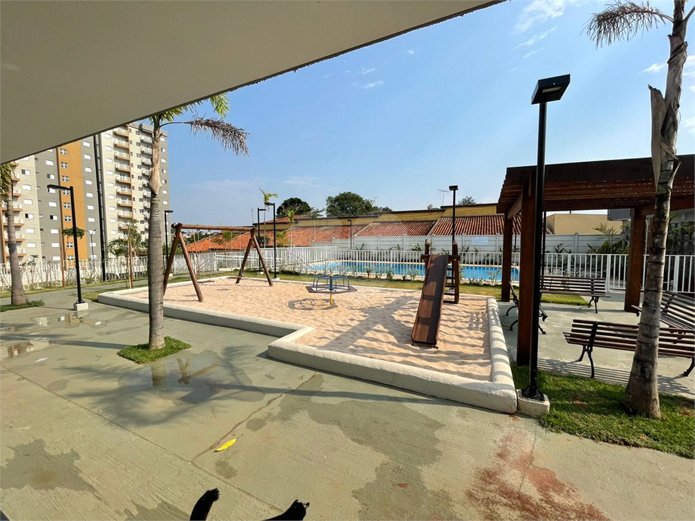 Apartamento para venda ou locação no Condomínio Residencial Vila das Flores