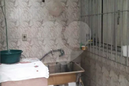 Sobrado à venda na Quarta Parada, para comércio ou residência, entre Alto da Mooca e Belenzinho