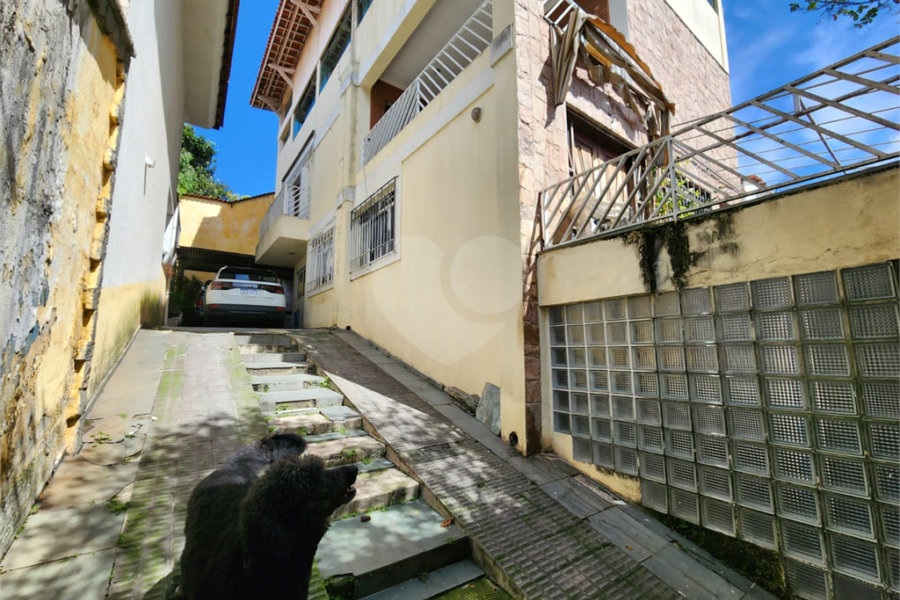 Sobrado, a venda, com 3 suítes, 7 vagas de garagem e salão de festas - Vila Aurora / SP