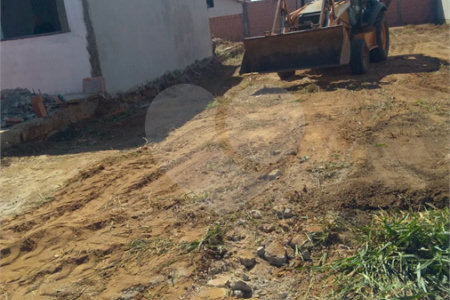 Terreno á venda no Jardim Embaré