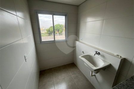 Apartamento com suíte na Vila Prado