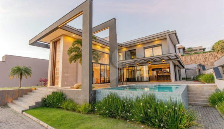 Casa à venda com 4 suítes no condomínio Residencial Campo de Toscana, Vinhedo - SP