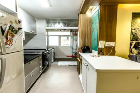 Apartamento á venda na Luz