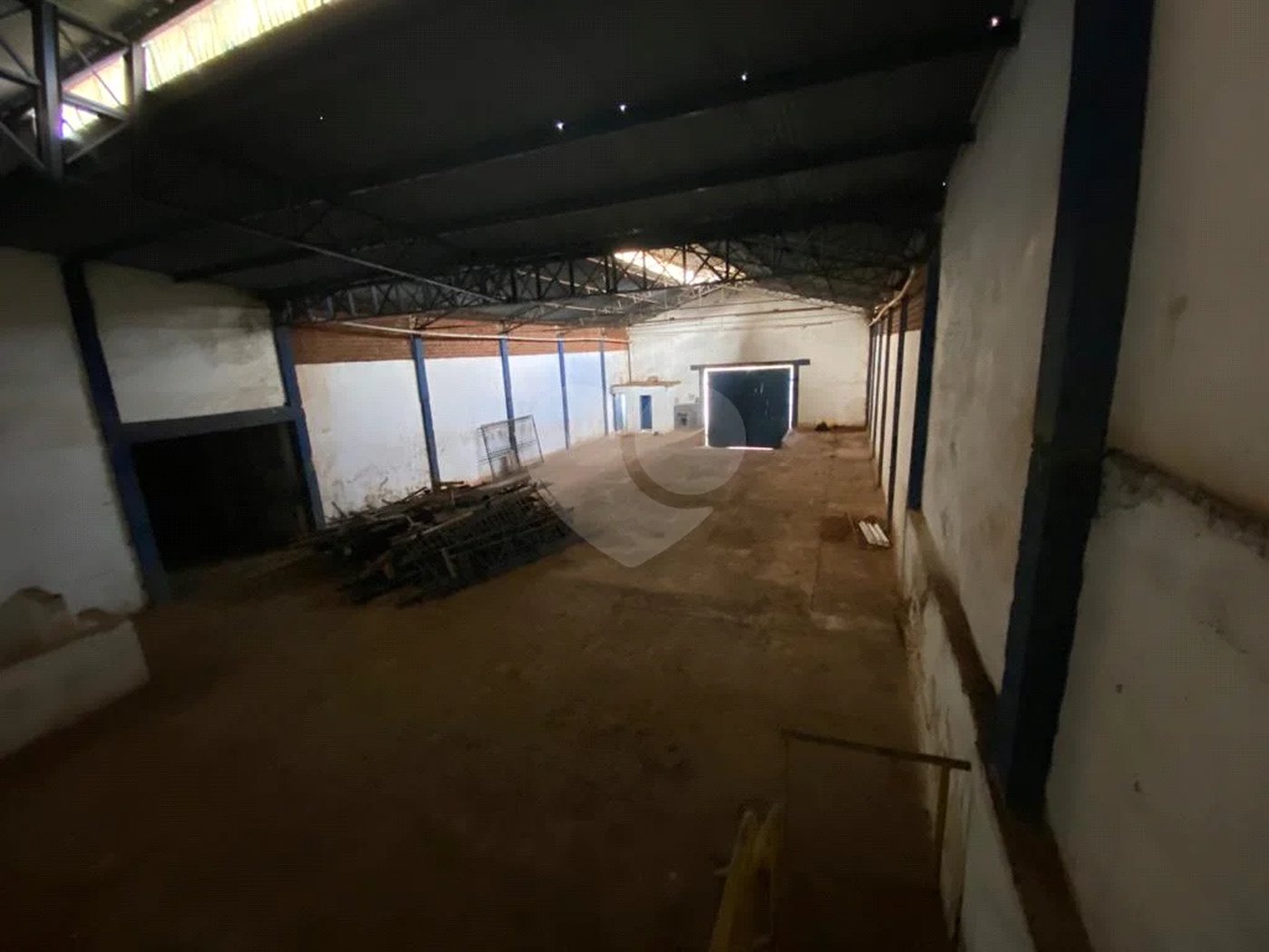 Terreno e Barracão comercial à venda ou locação, no bairro Santa Rosa - Piracicaba/SP.