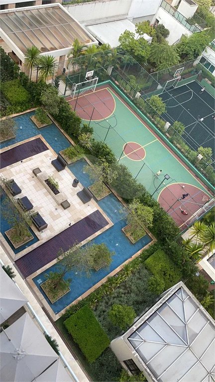 Apartamento na Mooca com 204 m² com vista maravilhosa, sendo 3 suítes e 4vagas.