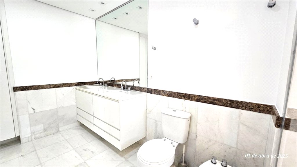 Apartamento com 4 suítes a venda no Alto da Boa Vista