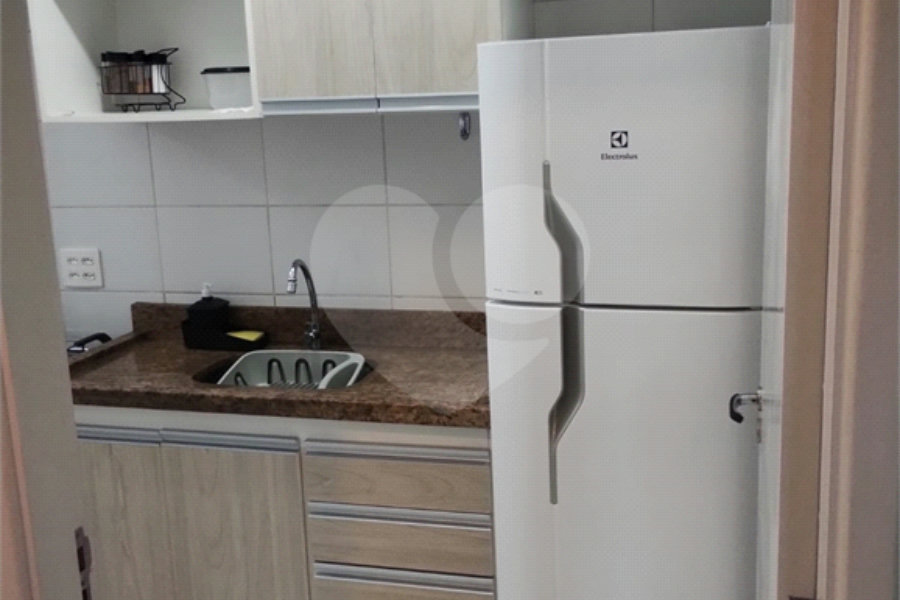 JARAGUÁ – FIT JARAGUÁ. Apartamento lindinho, em condomínio praticamente novo, super organizado e agradável, em local tranquilo com vista livre.