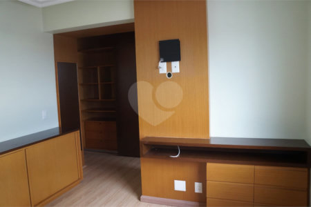 Apartamento de 142m² no Ipiranga com 3 dormitórios, 3 suítes e 3 vagas de garagem.