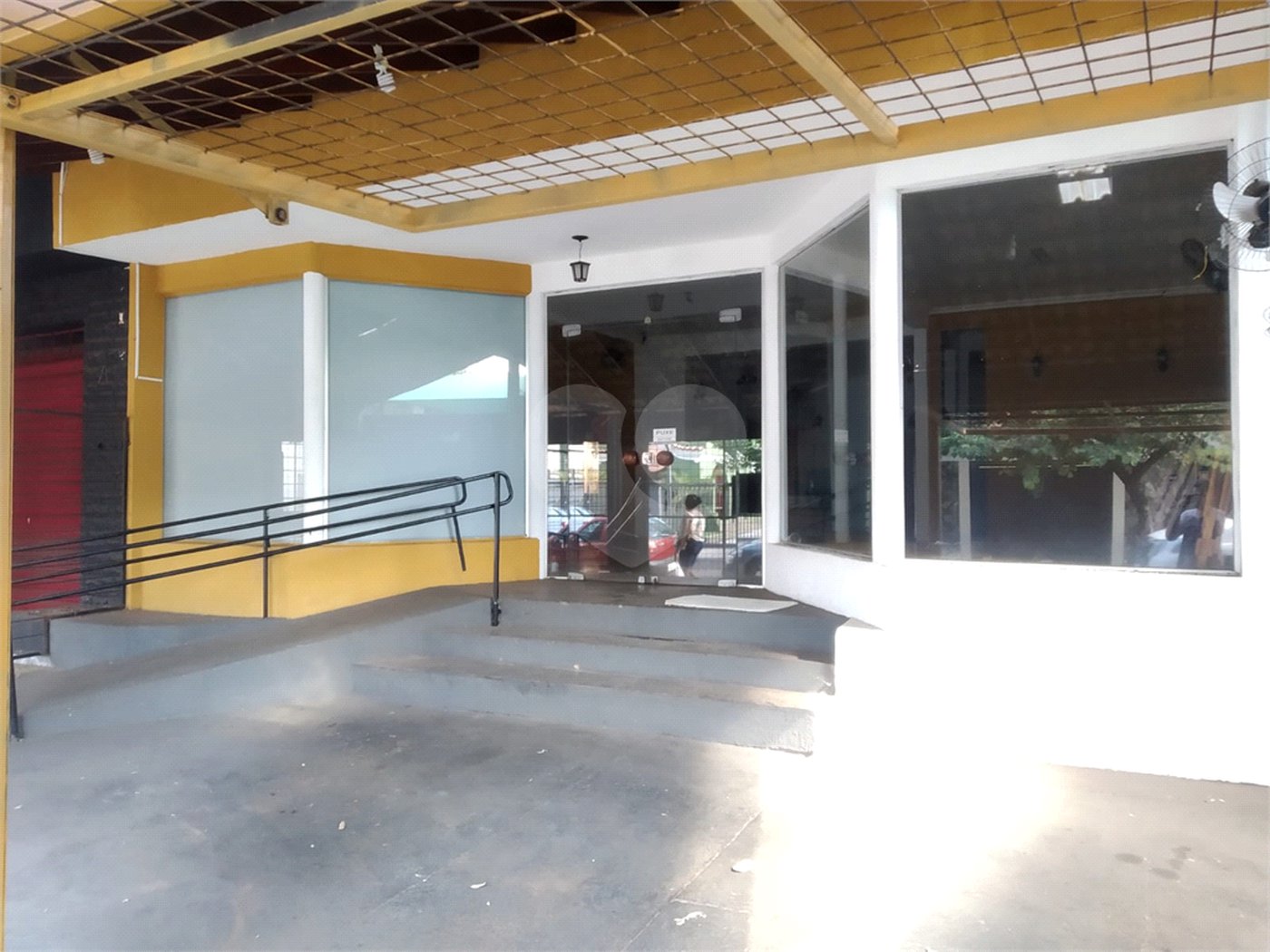 Casa Comercial e Residencial