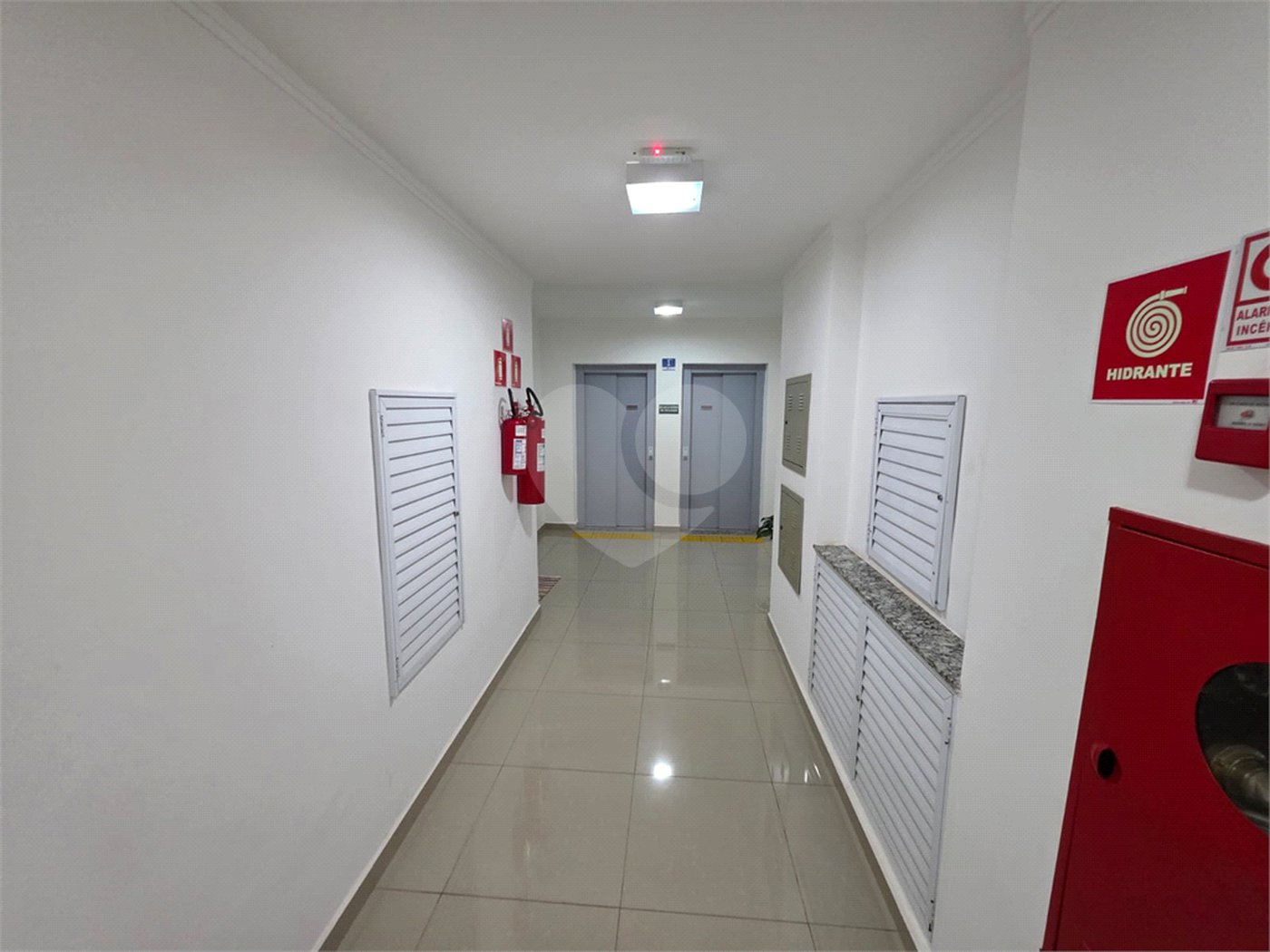 Apartamento 3 quartos i suíte e varanda Residencial Beatrice SPE