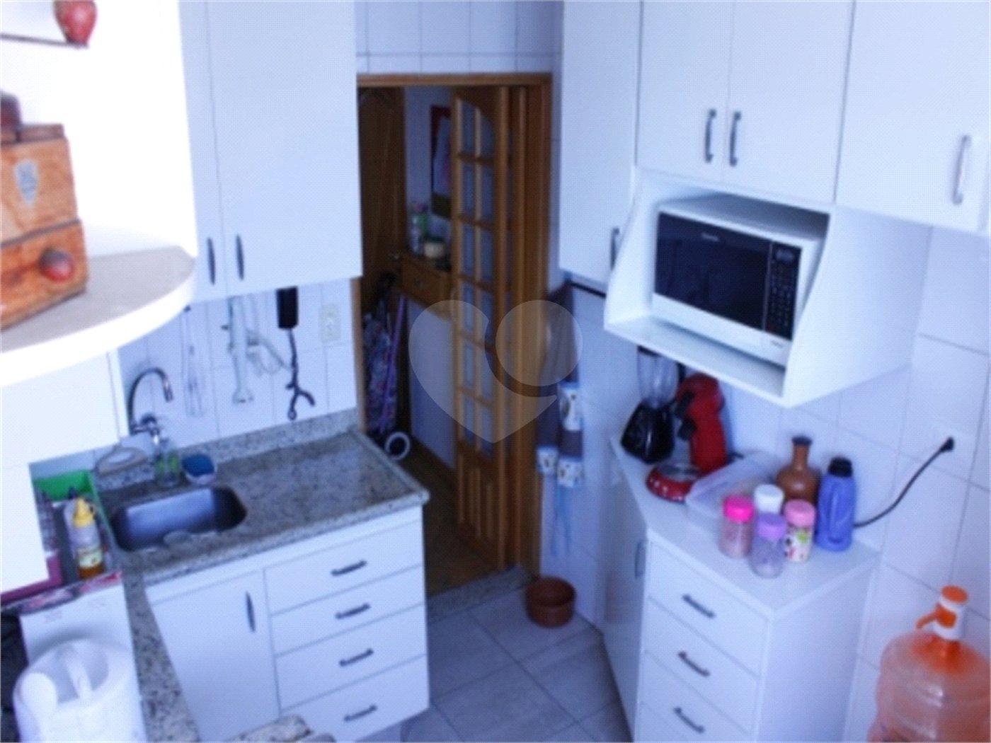 Apartamento 03 Dorm 02 Banheiros 01 Vaga na Saúde para Venda.