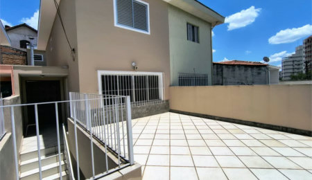 Sobrado à venda com 3 quartos, sendo 1 suíte, em Vila Polopoli, São Paulo, SP