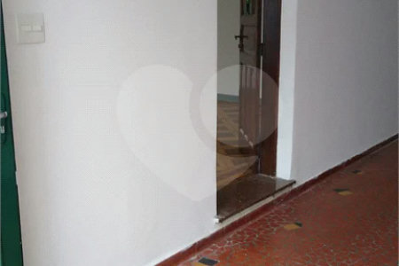 Sobrado a Venda na Mooca, com 248 m²