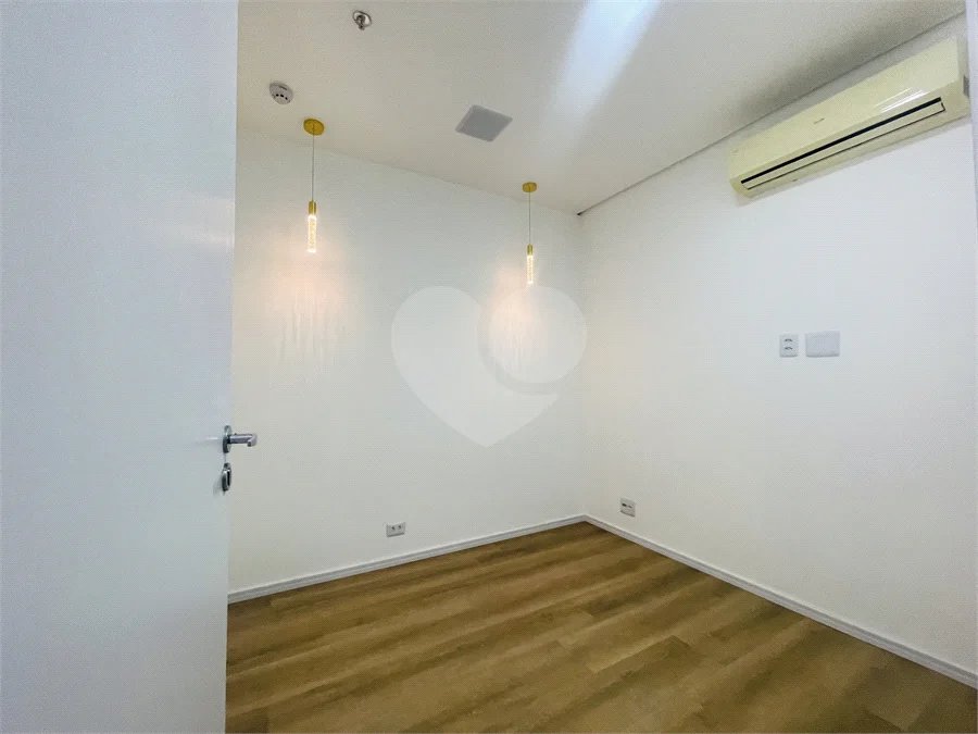Consultório de 61 m² com 5 ambientes e Varanda no Domo Business!
