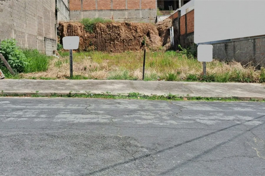Terreno à venda 300,00m2 - ótima localização