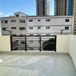 Sobrado com 3 andares, 350 m², 6 quartos, 2 suítes e 5 vagas para locação no Jardim Anália Franco!