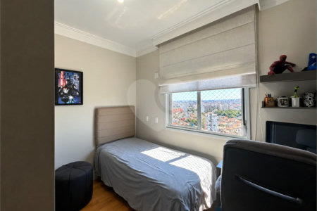 Apartamento de 127 m² em andar alto, com vista livre, 3 suítes planejadas, sacada gourmet envidraçada, 2 vagas e lazer completo, próximo ao Shopping Golden Square e à Avenida Kennedy.