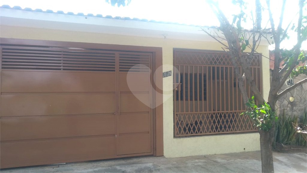 Casa térrea para venda ou locação no Santa Felícia.