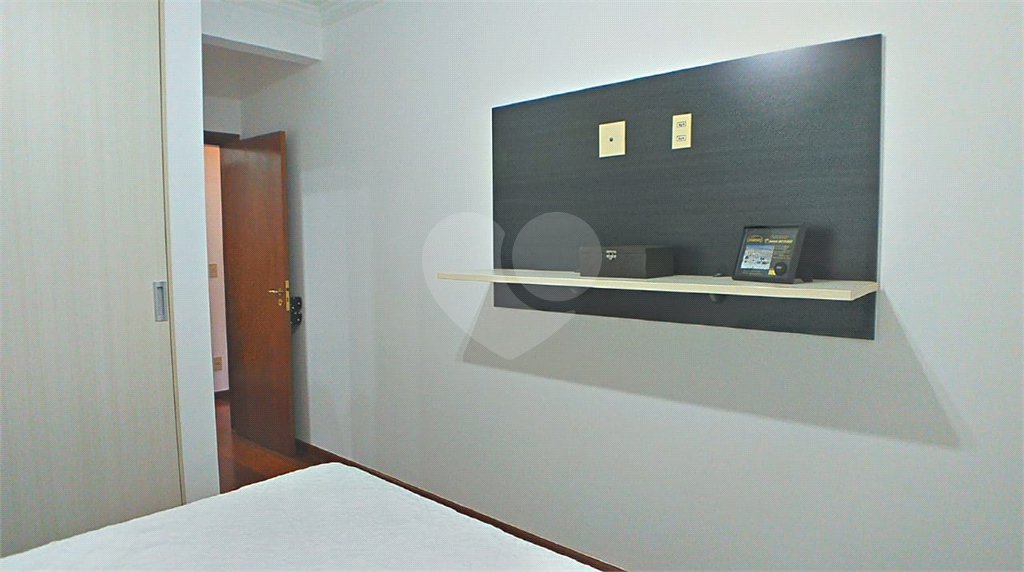 Apartamento no Edíficio Alexandre Previeiro