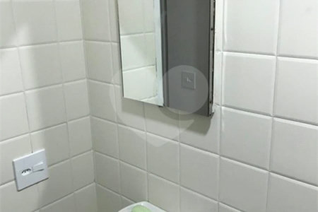 Sala comercial com 46 m², à venda em Pinheiros